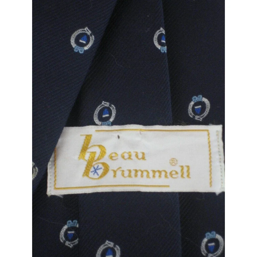 Beau Brummel 100% Poly Geometric Design  Necktie